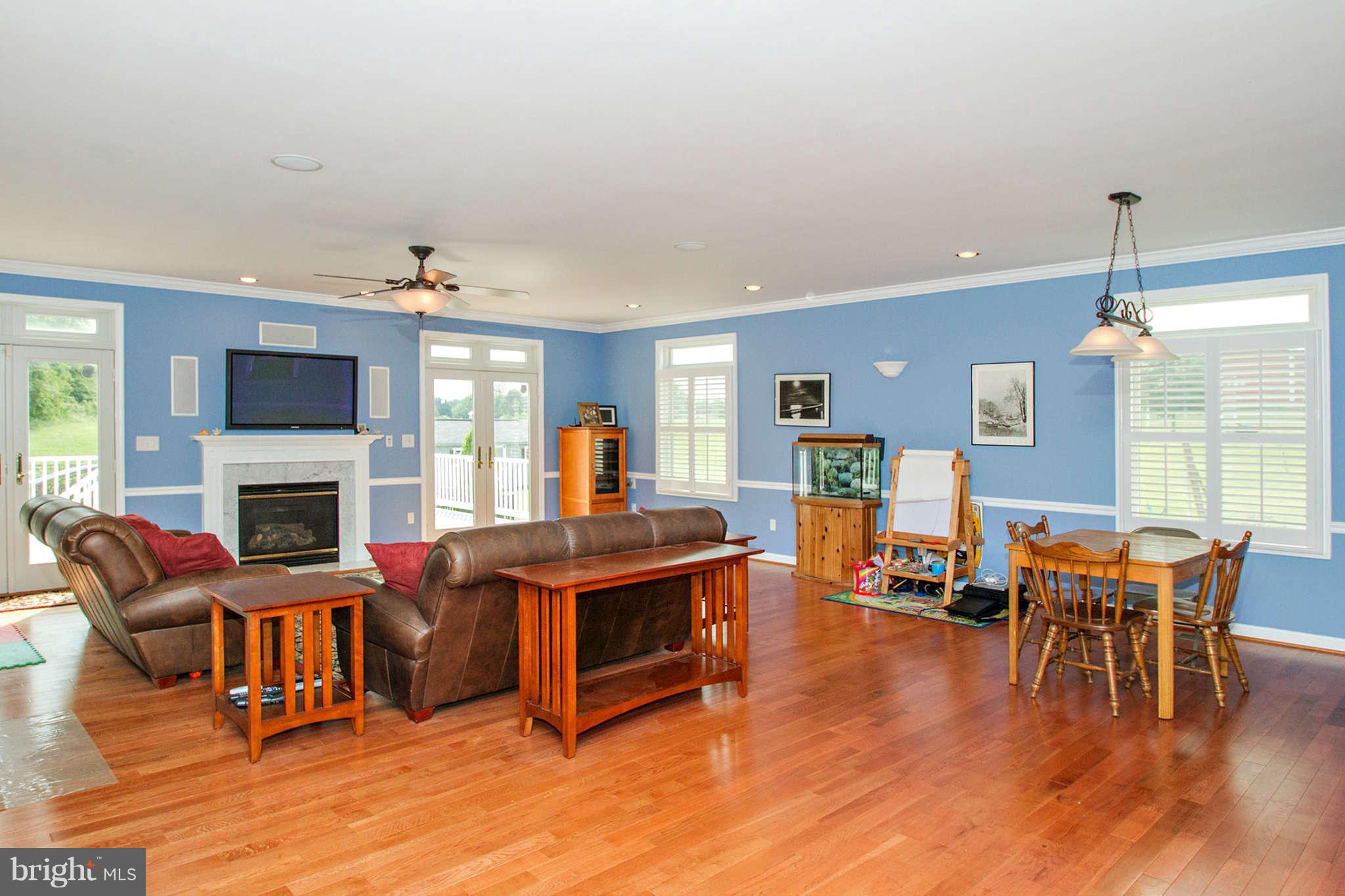 4525 Linthicum Road Dayton, MD 21036 - Photo 10 of 26 Family Room