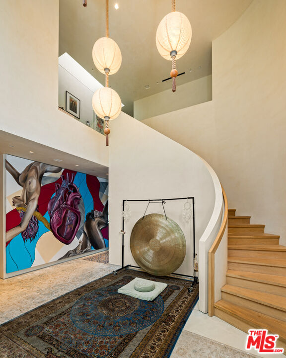 11531 Orum Road Los Angeles, CA 90049 - Photo 6 of 27