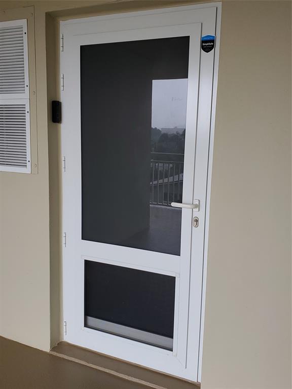 2611 North Riverside Drive, Unit 504 Pompano Beach, FL 33062 - Photo 5 of 35 a picture of door