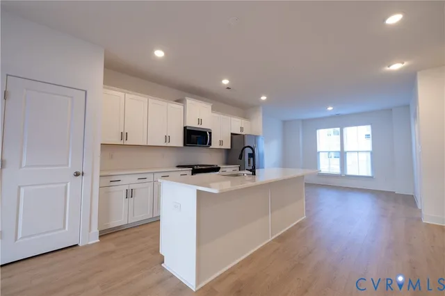 $2,600 | 15309 Sunray Alley, Chesterfield, VA 23832