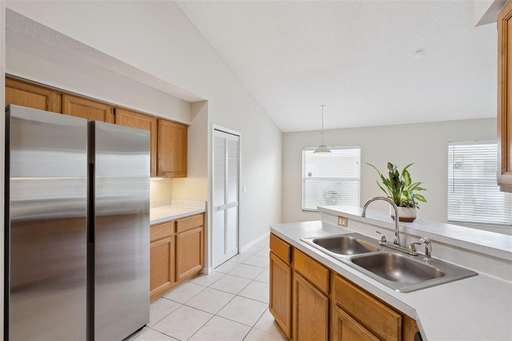 948 Rivecon Avenue Orlando, FL 32825 - Photo 9 of 20