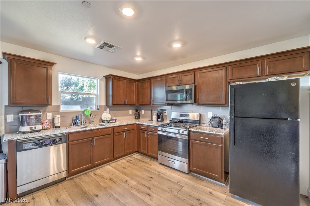 300 Rain Quail Way Henderson, NV 89012 - Photo 6 of 42