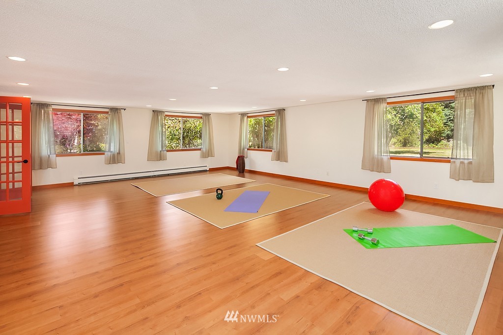 14210 Southwest Reddings Beach Road Vashon, WA 98070 - Photo 14 of 25