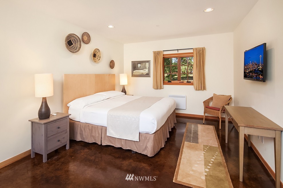 14210 Southwest Reddings Beach Road Vashon, WA 98070 - Photo 17 of 25