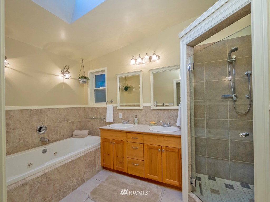 10415 Nottingham Road Edmonds, WA 98020 - Photo 11 of 25 Gallery Image 11