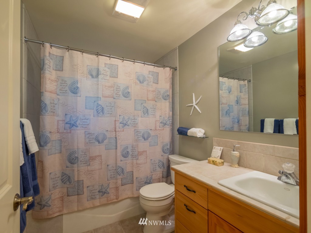10415 Nottingham Road Edmonds, WA 98020 - Photo 22 of 25 Gallery Image 22