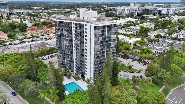 $2,350 | 20100 West Country Club Drive, Unit 405, Aventura, FL 33180