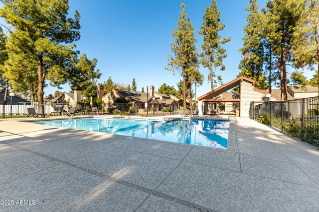 $255,900 | 14002 North 49th Avenue, Unit 1012, Glendale, AZ 85306