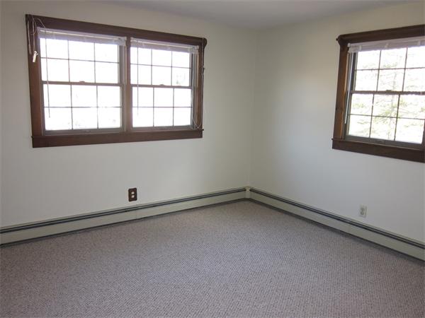 47 Roberts Road Ashland, MA 01721 - Photo 16 of 21 Gallery Image 16