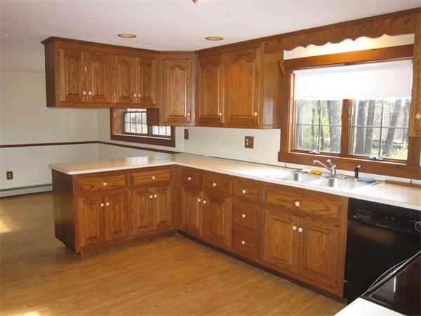 47 Roberts Road Ashland, MA 01721 - Photo 5 of 21 Gallery Image 5