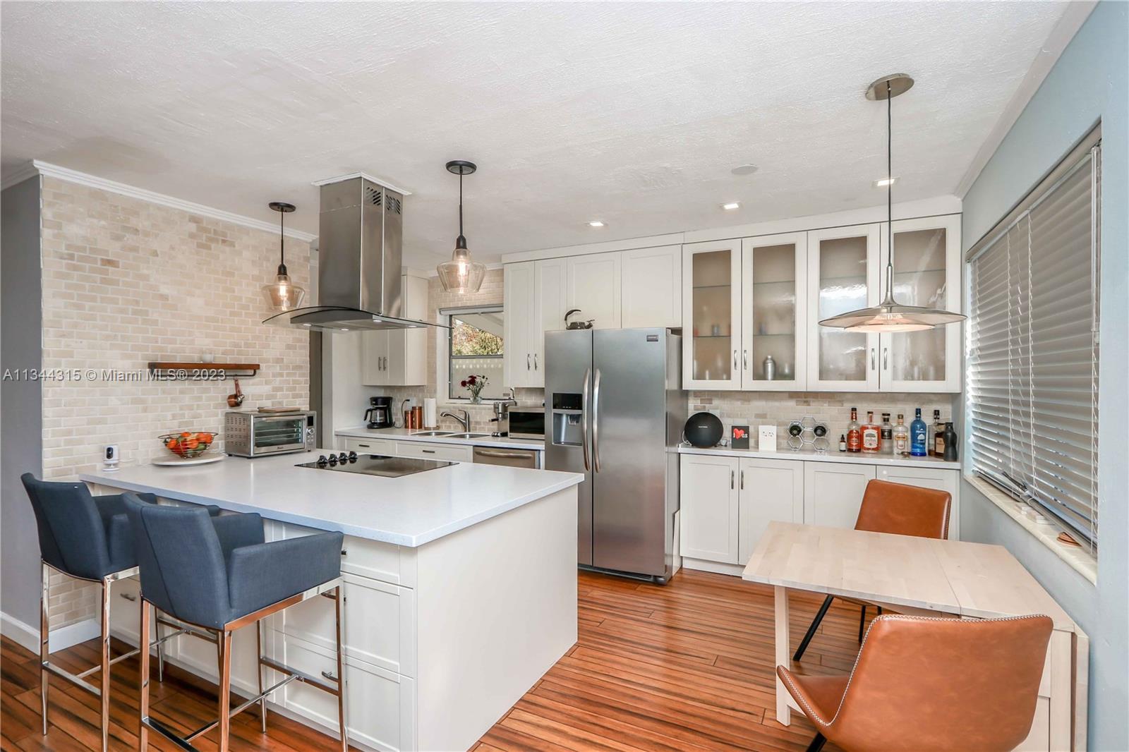 Absolutely gorgeous 3 bedroom home on large lot in Cutler Bay