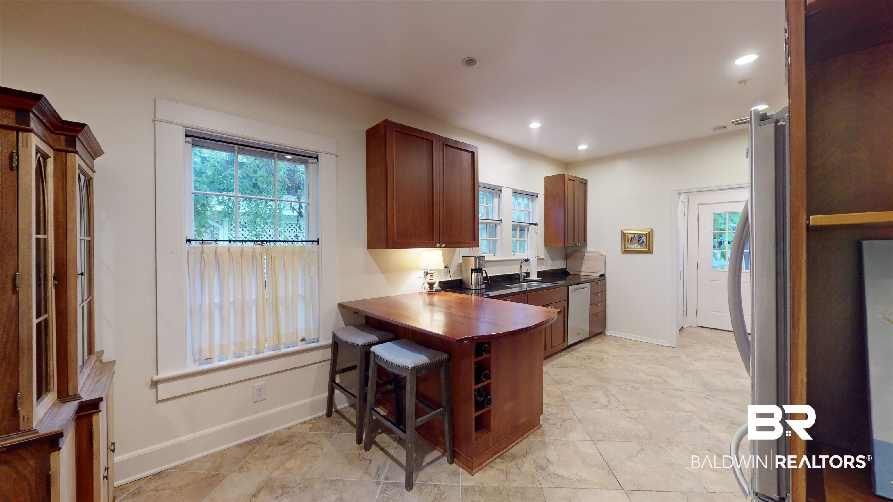2150 Ashland Pl Avenue Mobile, AL 36607 - Photo 9 of 29