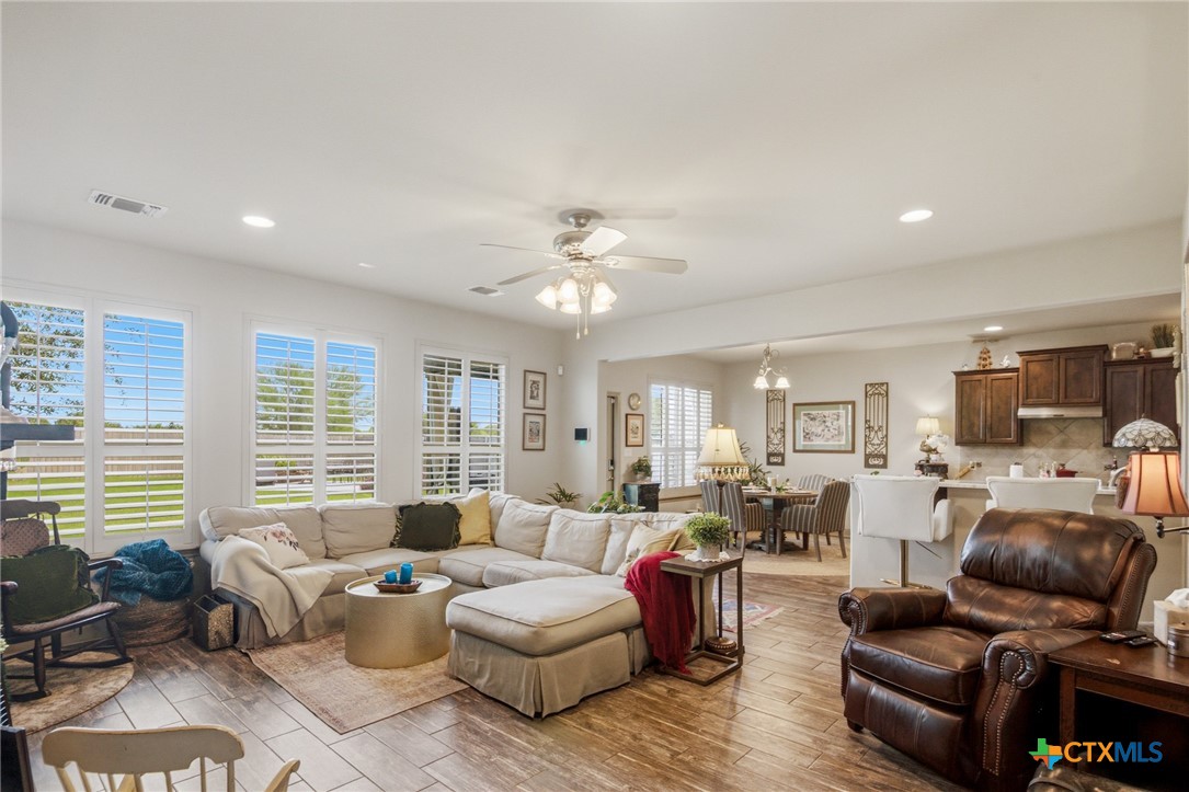 114 Terra Vista Ranch Road Victoria, TX 77904 - Photo 5 of 42 Gallery Image 5