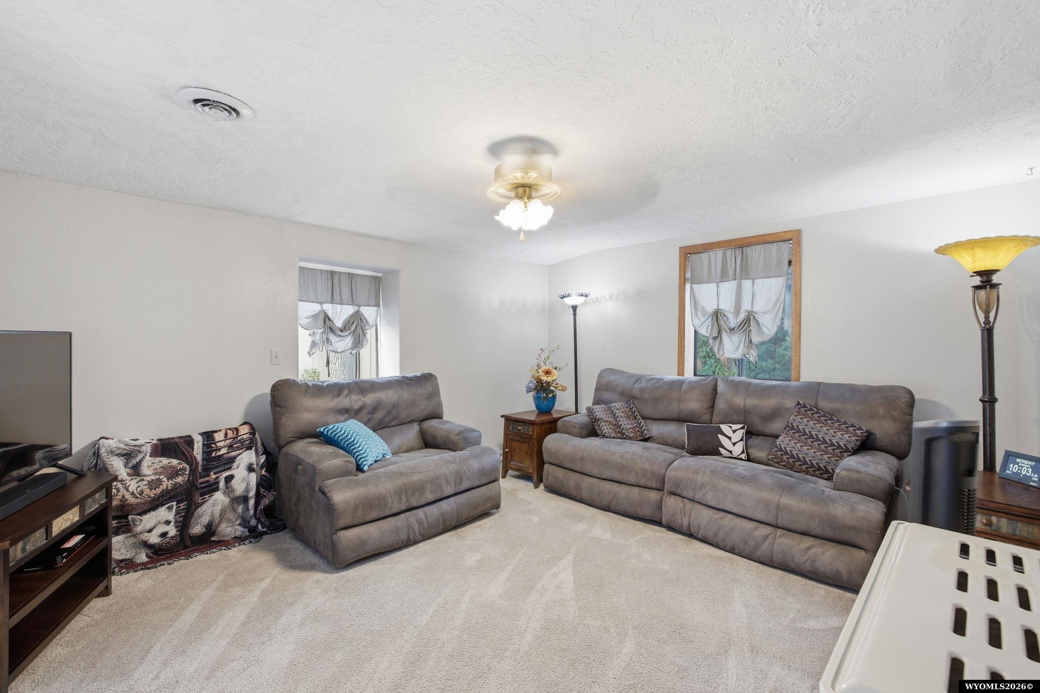 716 East 16th Street Casper, WY 82601 - Photo 7 of 29