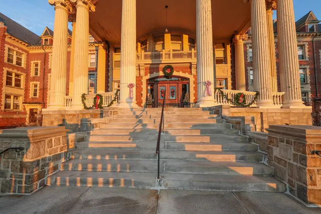 $249,900 | 15 Mount St Marys Way, Unit 112, Bow, NH 03304