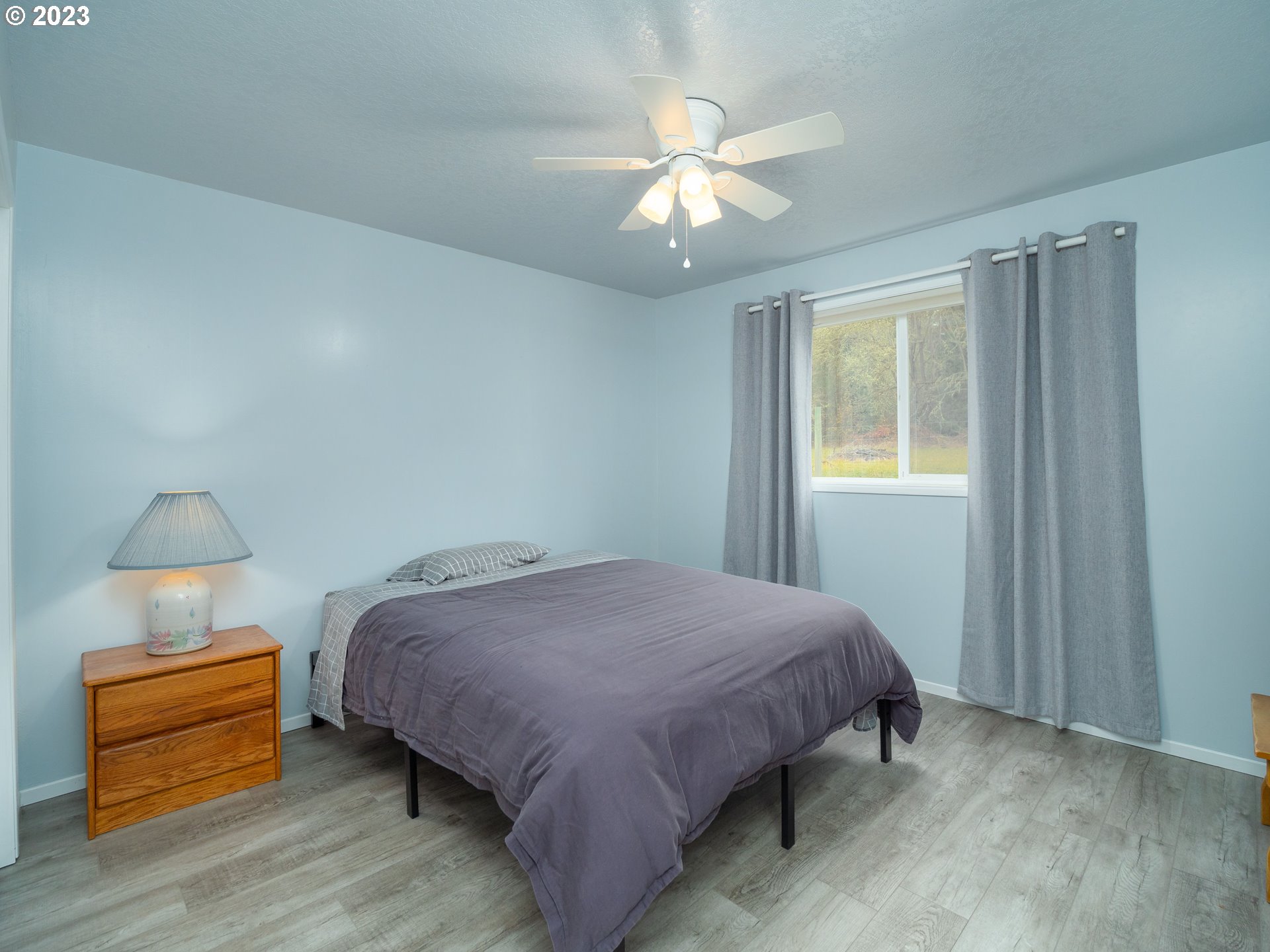 375 Porter Creek Road Winston, OR 97496 - Photo 27 of 41 Bedroom