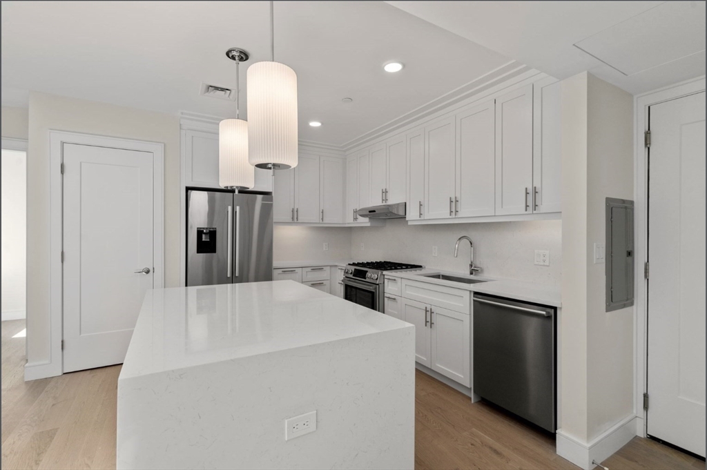 301 Border Street, Unit 303 Boston, MA 02128 - Photo 4 of 24