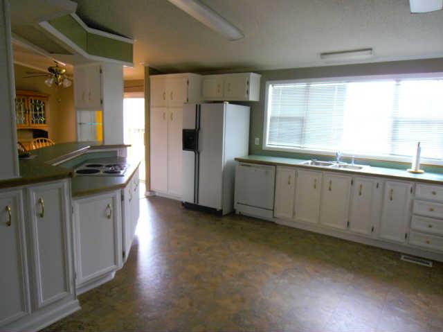 1115 Halliburton Road Vanleer, TN 37181 - Photo 11 of 20 Gallery Image 11
