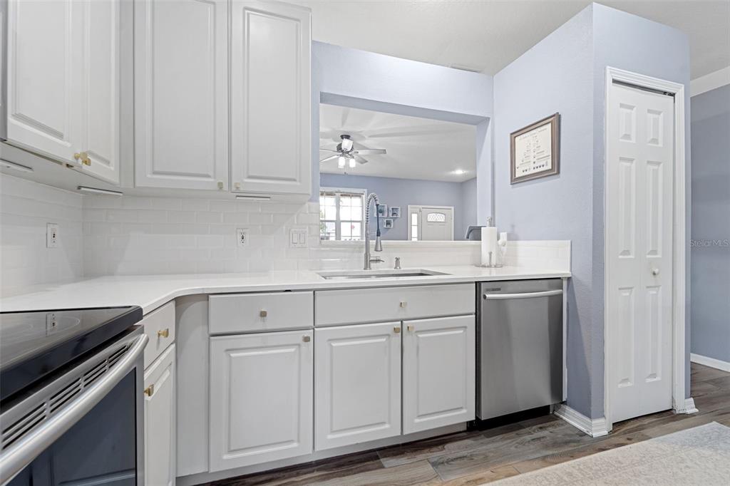 4247 Day Bridge Place Ellenton, FL 34222 - Photo 10 of 32