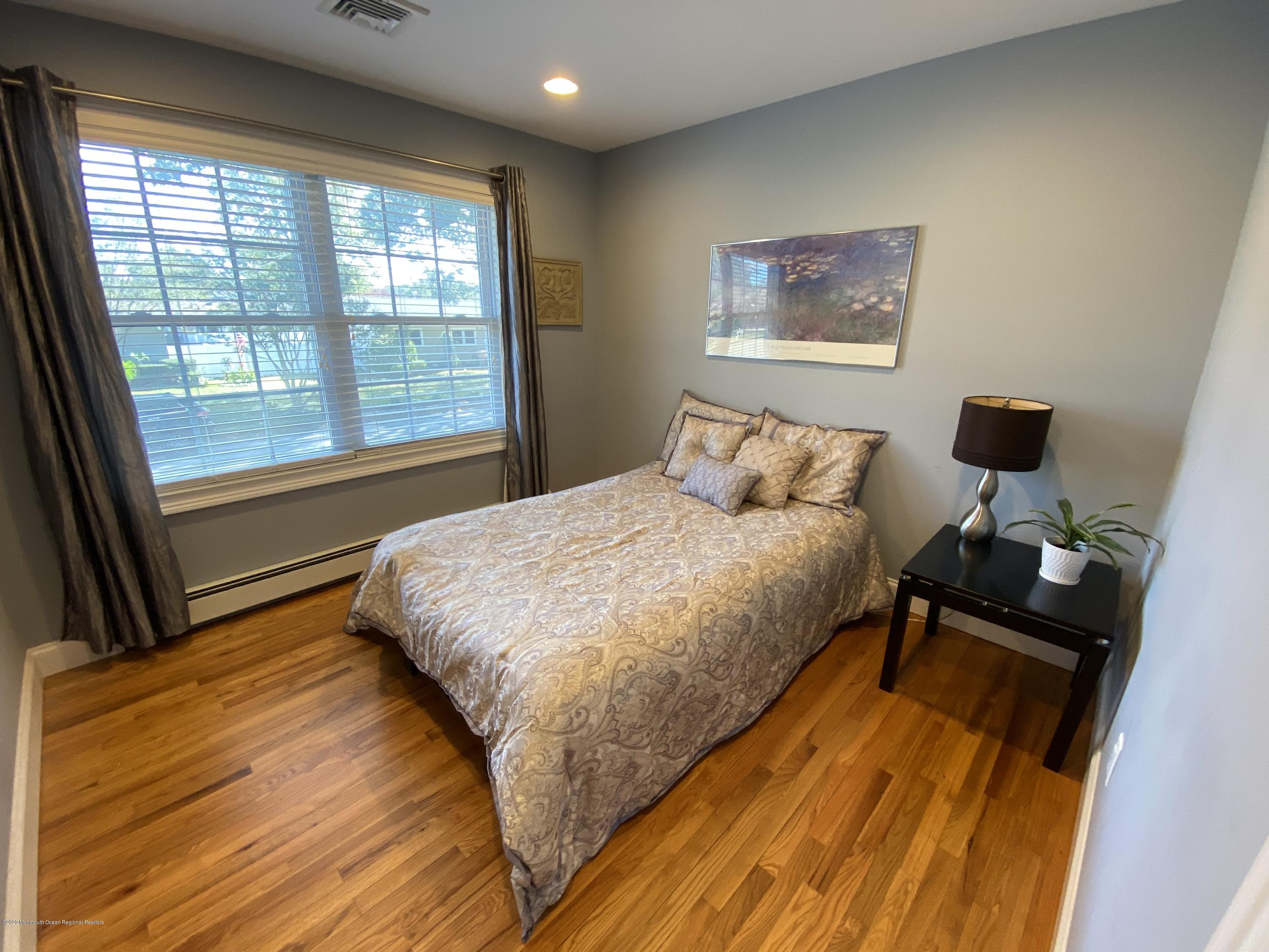 210 Teal Road Brick, NJ 08723 - Photo 21 of 45 3rd Bedroom