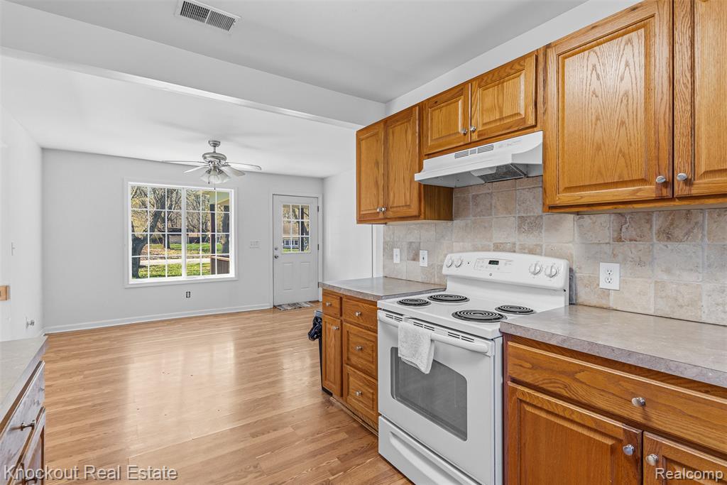 9060 North McKinley Road Flushing, MI 48433 - Photo 9 of 28