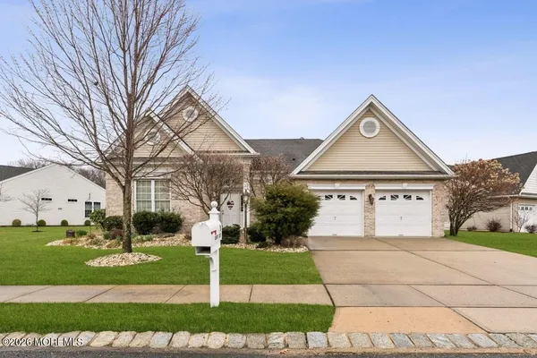 $725,000 | 5 Belmont Court, Freehold, NJ 07728