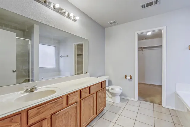$3,100 | 5832 Arena Circle, Fort Worth, TX 76179