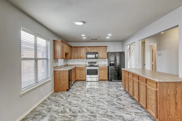 $3,100 | 5832 Arena Circle, Fort Worth, TX 76179