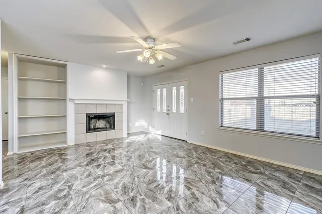 $3,100 | 5832 Arena Circle, Fort Worth, TX 76179