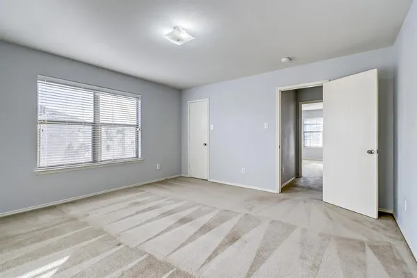$3,100 | 5832 Arena Circle, Fort Worth, TX 76179