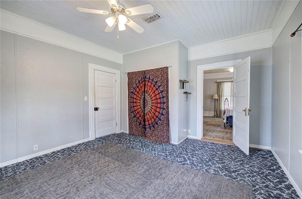 401 Edison Street Menlo, GA 30731 - Photo 19 of 34 a view of an empty room and bedroom