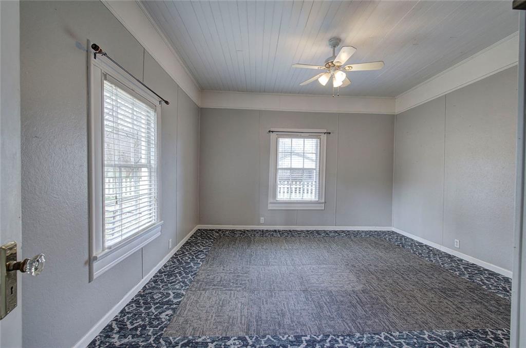 401 Edison Street Menlo, GA 30731 - Photo 20 of 34 a view of an empty room with a window