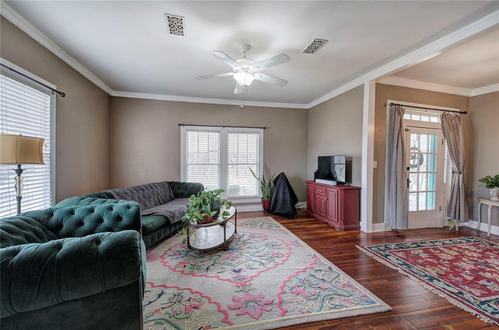 401 Edison Street Menlo, GA 30731 - Photo 30 of 34 a living room with furniture rug and window