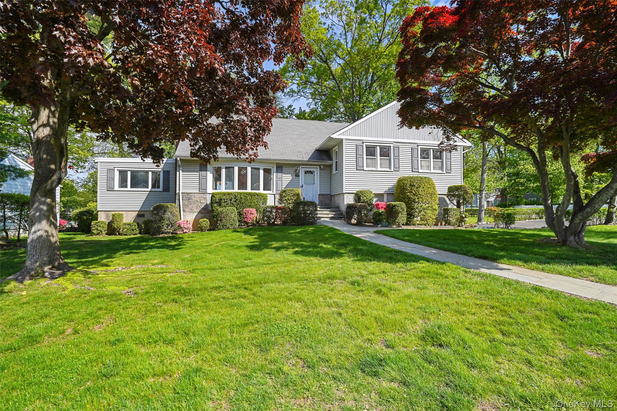 48 Stanton Circle New Rochelle, NY 10804 - Photo 15 of 21 Front
