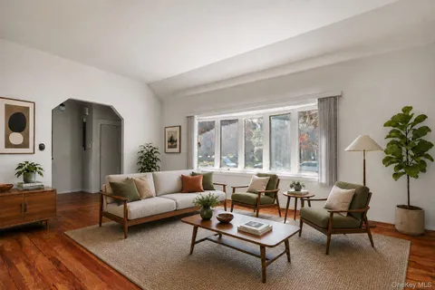 $899,000 | 48 Stanton Circle, New Rochelle, NY 10804