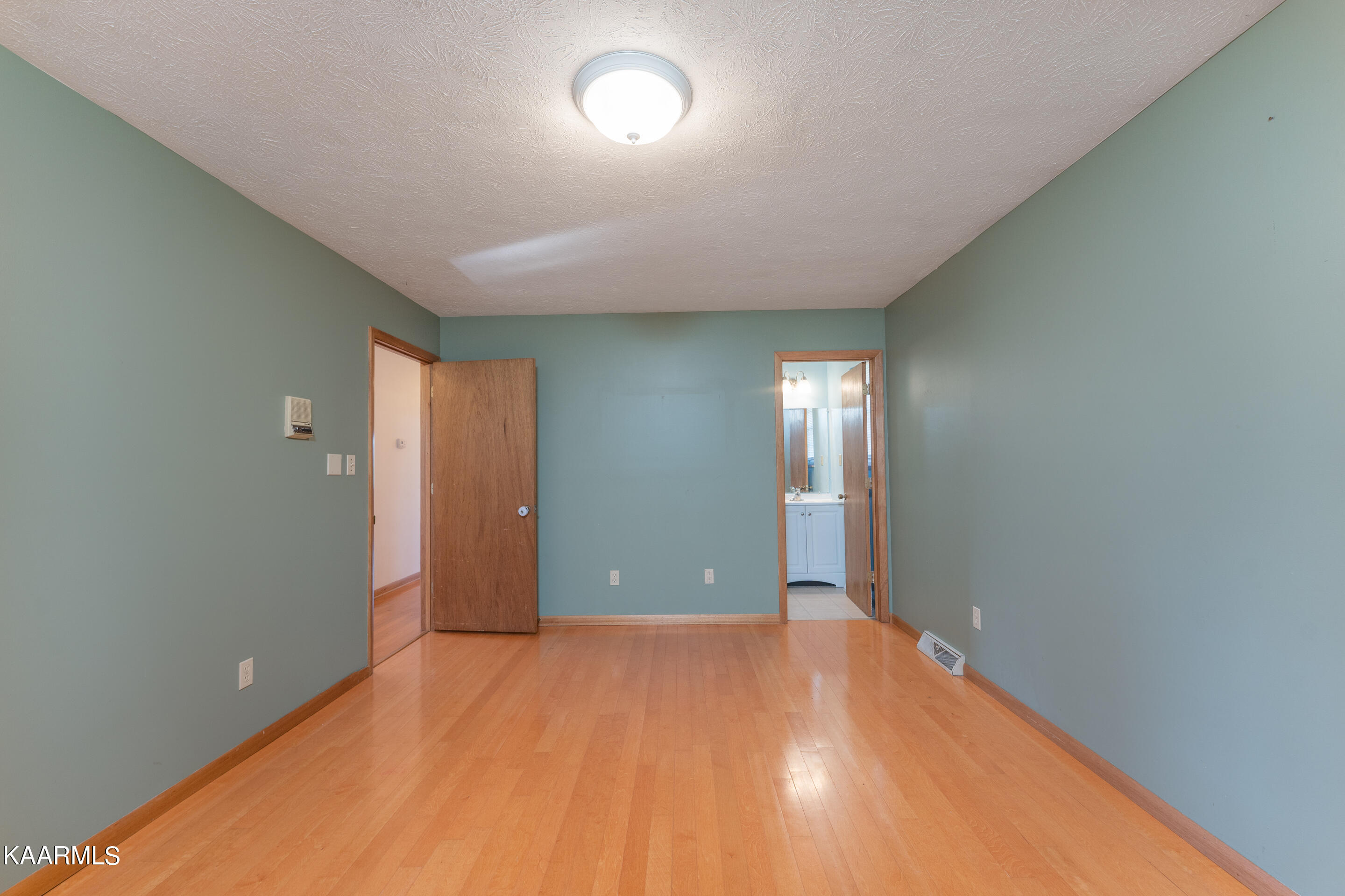 8409 East Emory Road Corryton, TN 37721 - Photo 3 of 22 3