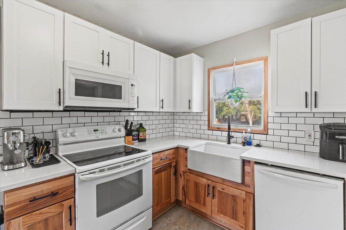 2702 Richmond Hill Road Augusta, GA 30906 - Photo 14 of 29 16-Kitchen