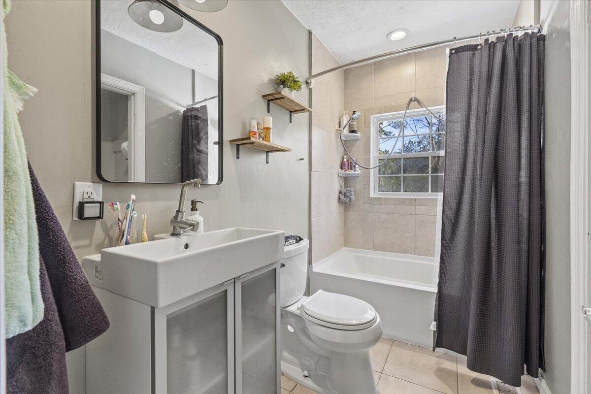 2702 Richmond Hill Road Augusta, GA 30906 - Photo 21 of 29 21-Full Bathroom