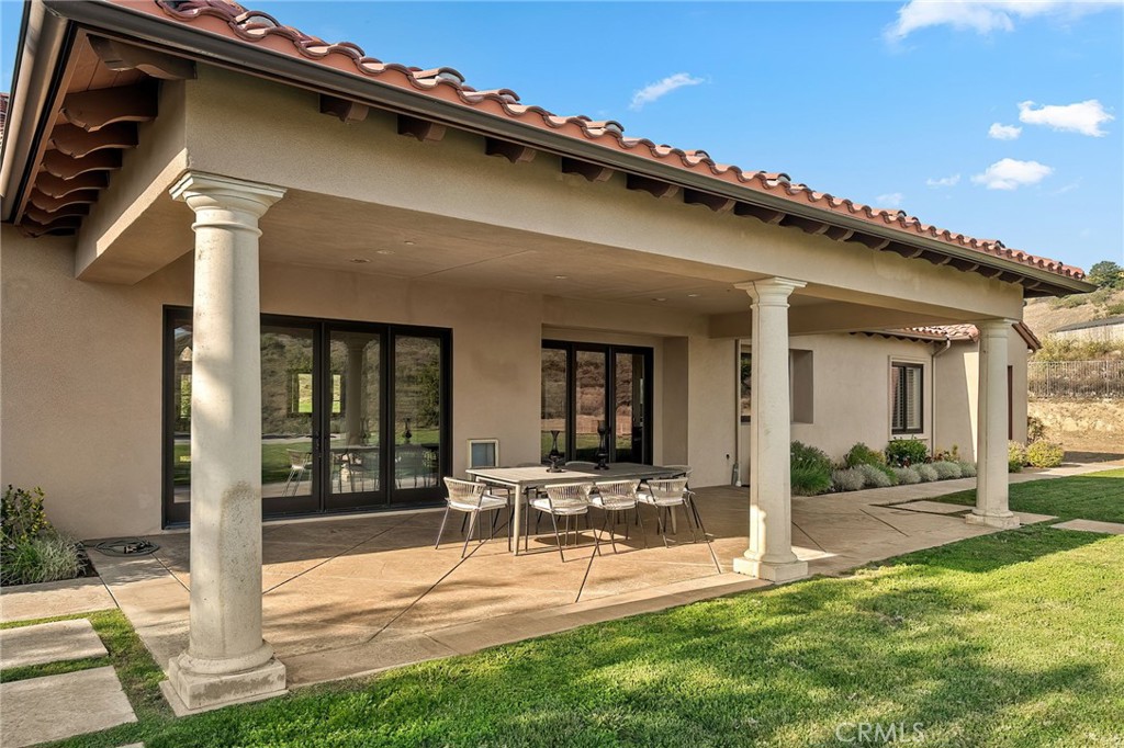 10727 West Stallion Ranch Road Shadow Hills, CA 91040 - Photo 40 of 43