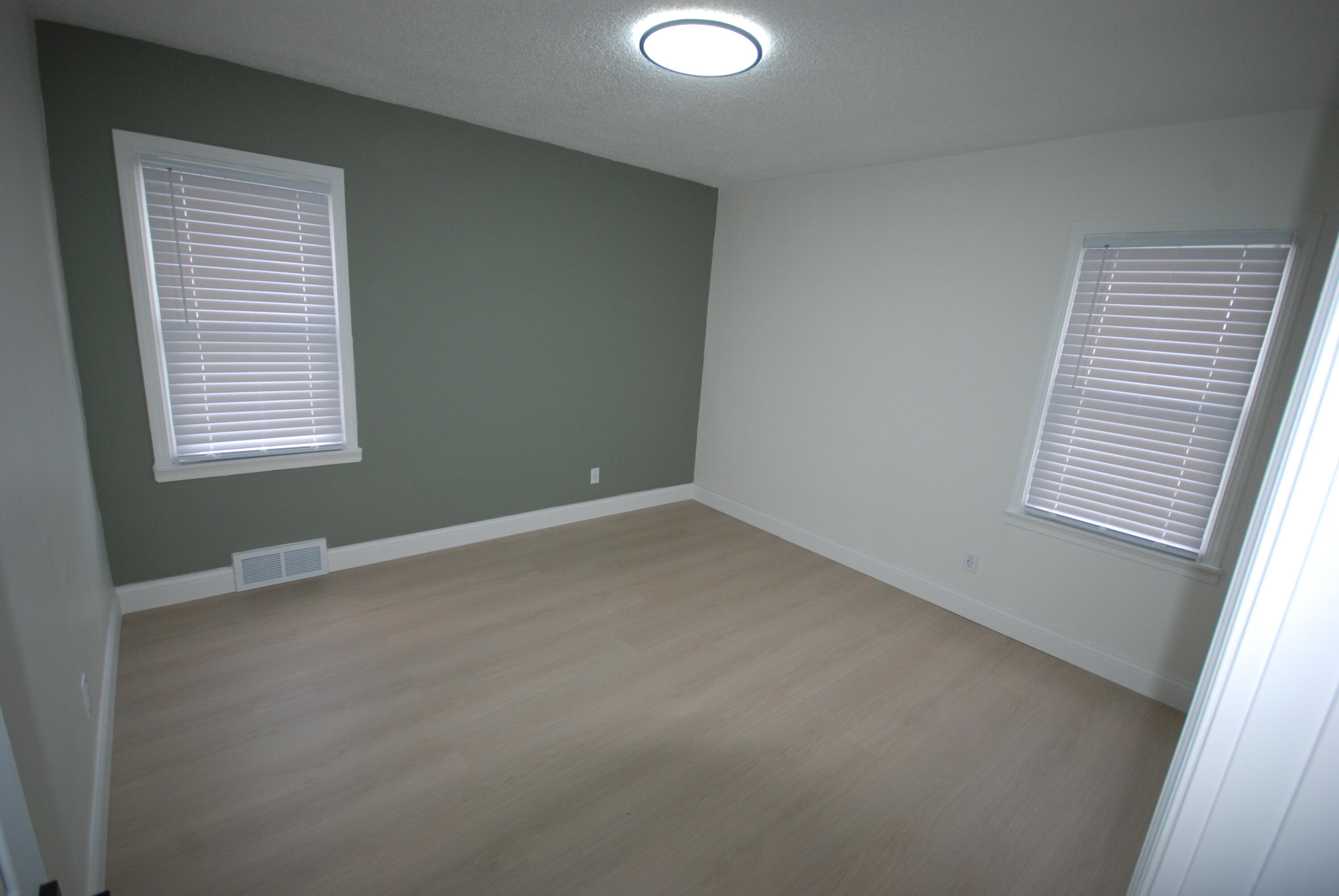 20532 Lesure Street Detroit, MI 48235 - Photo 11 of 20 DSC_0026