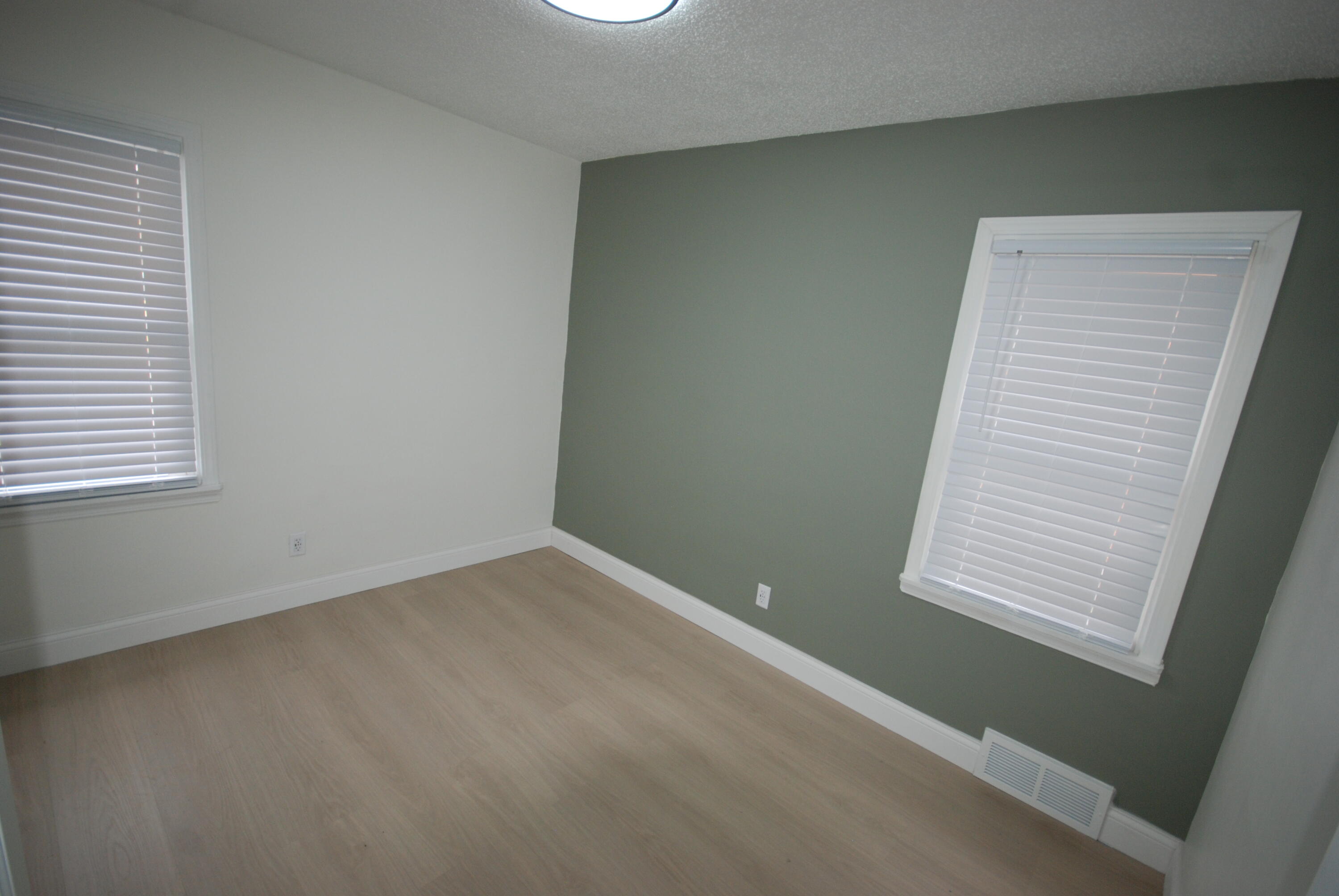 20532 Lesure Street Detroit, MI 48235 - Photo 12 of 20 DSC_0029