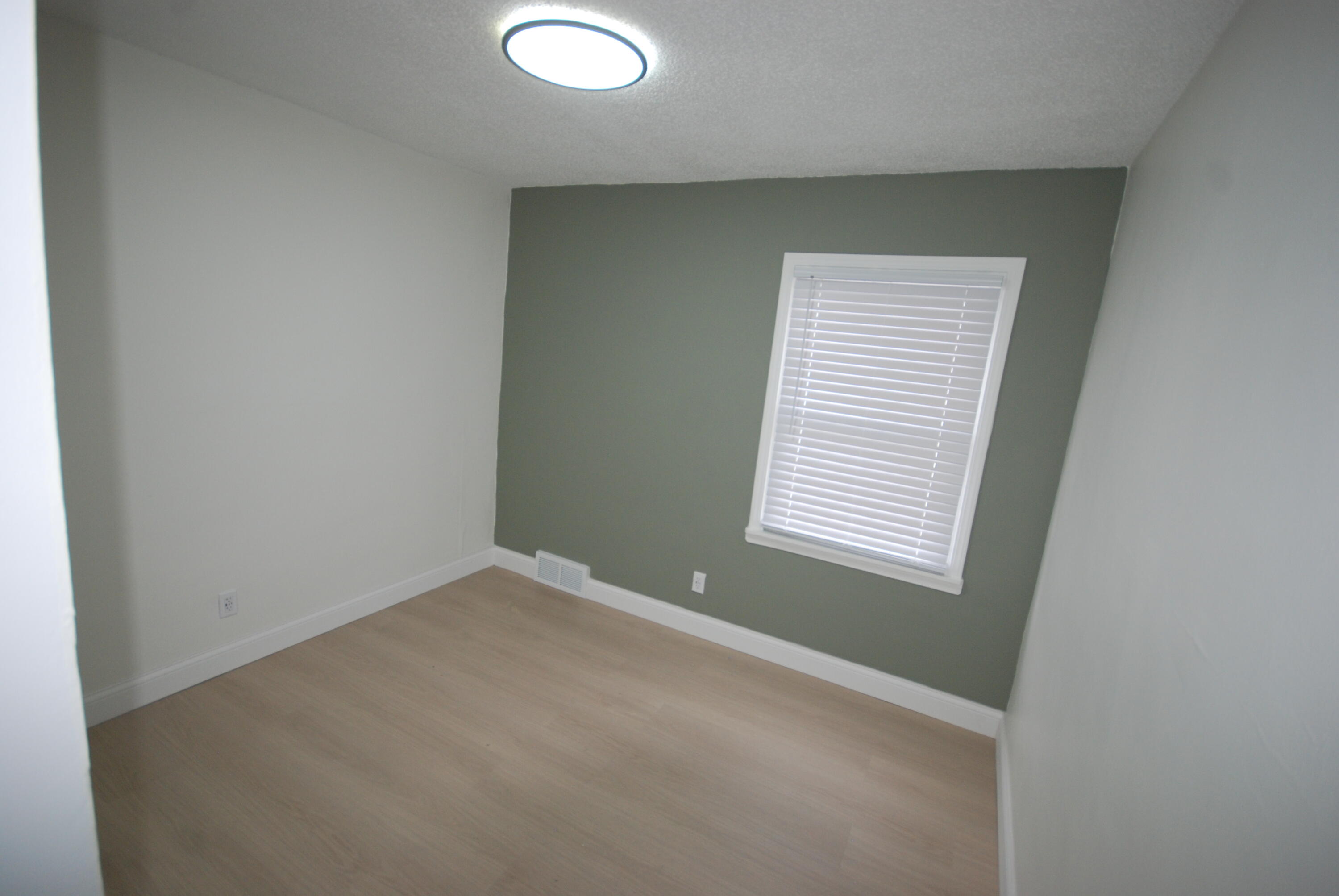 20532 Lesure Street Detroit, MI 48235 - Photo 13 of 20 DSC_0030