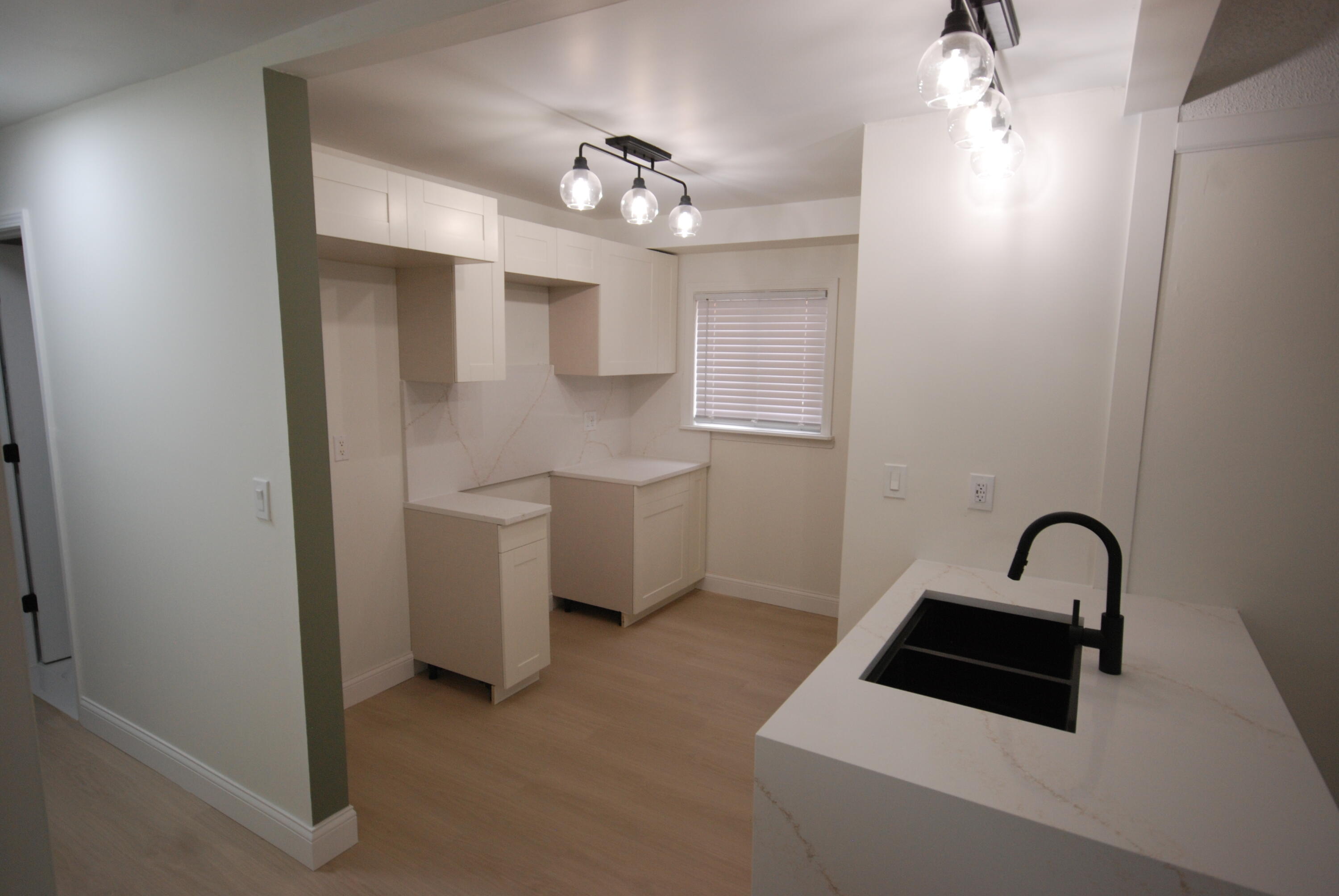 20532 Lesure Street Detroit, MI 48235 - Photo 6 of 20 DSC_0032