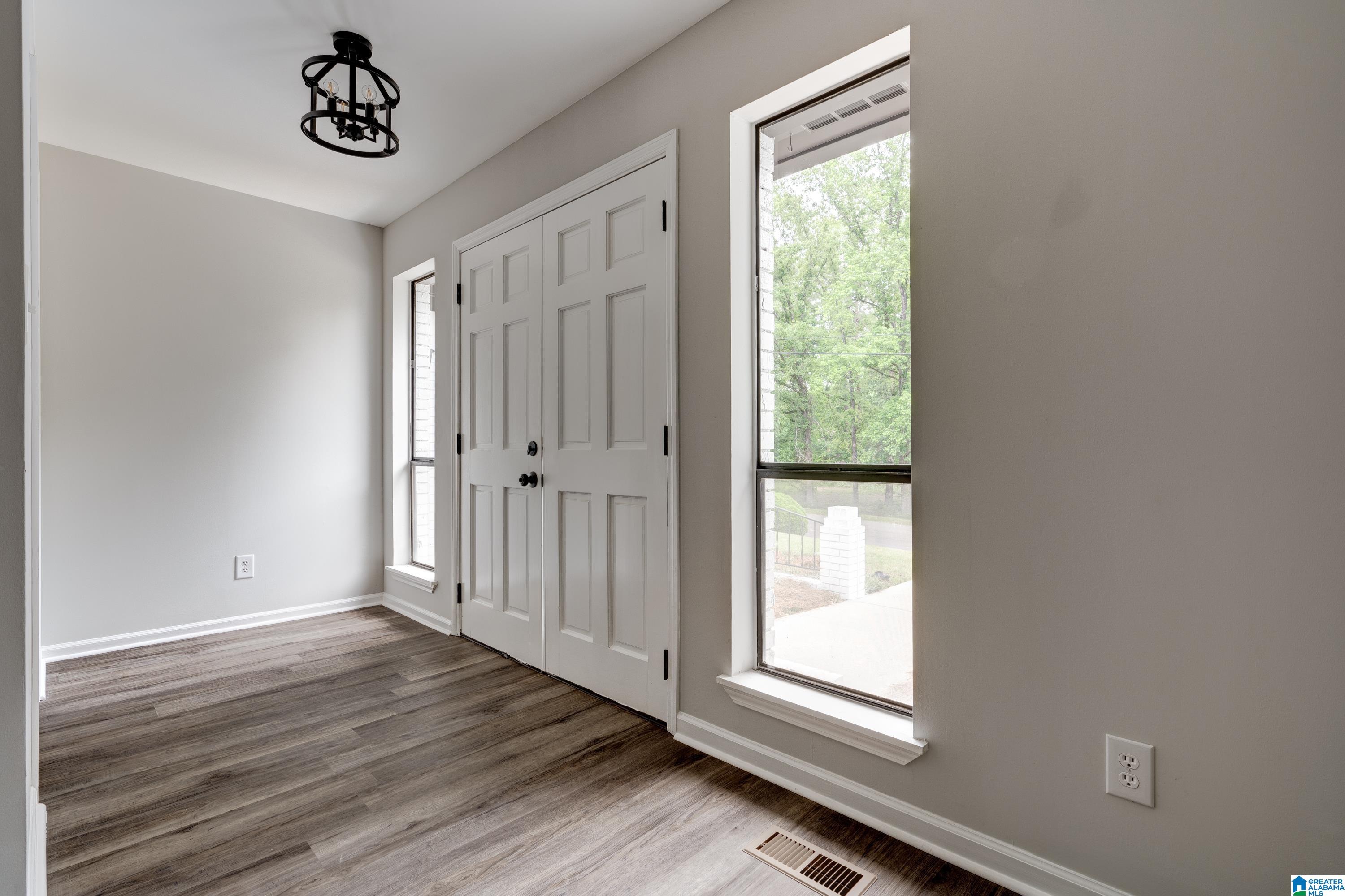 160 Space Road Bessemer, AL 35023 - Photo 5 of 34