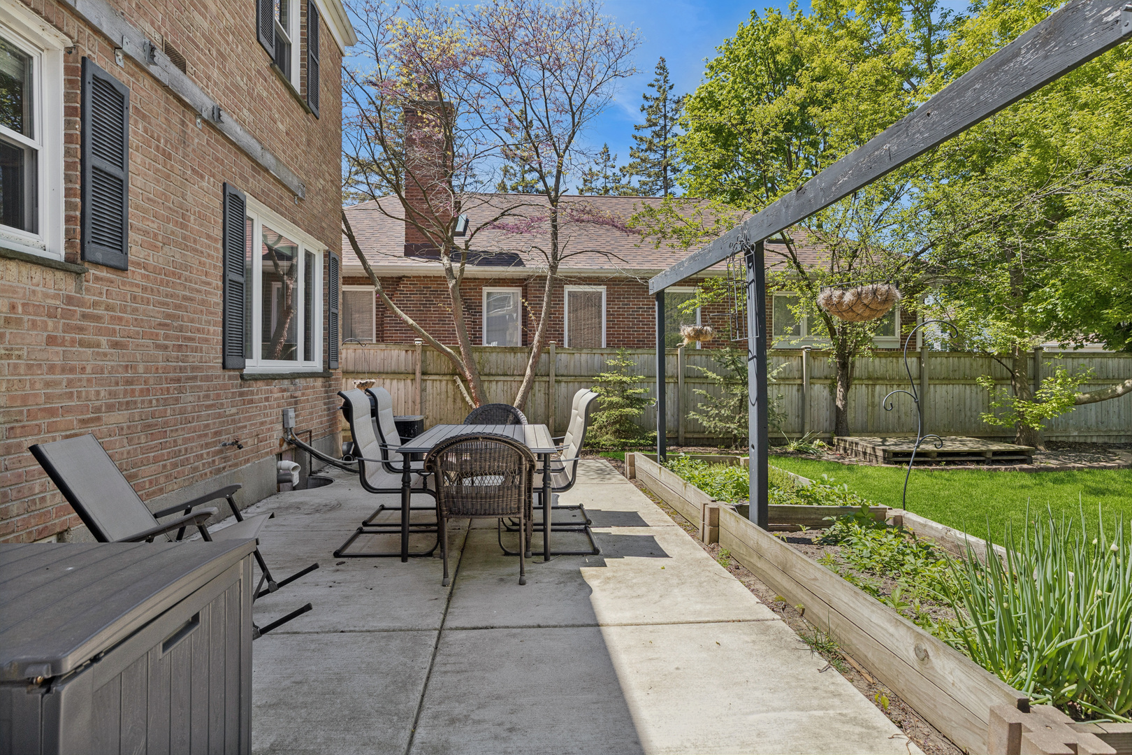 887 Deerfield Road Highland Park, IL 60035 - Photo 25 of 44 Gallery Image 25