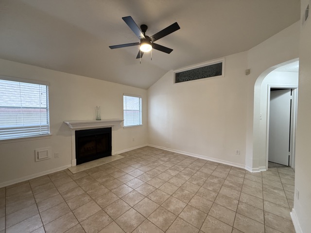 1809 Whitney Way Austin, TX 78741 - Photo 2 of 25 Central Austin Garden Home for Lease | Private Yard + Garage | Minutes to Downtown & Riverside