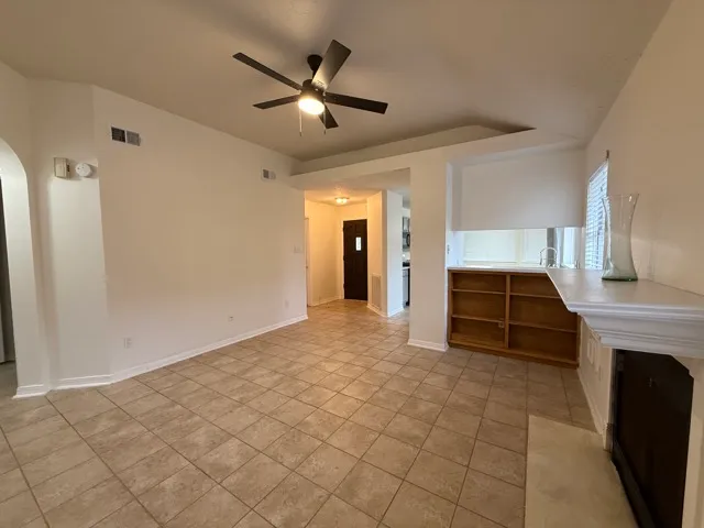 $1,950 | 1809 Whitney Way, Austin, TX 78741