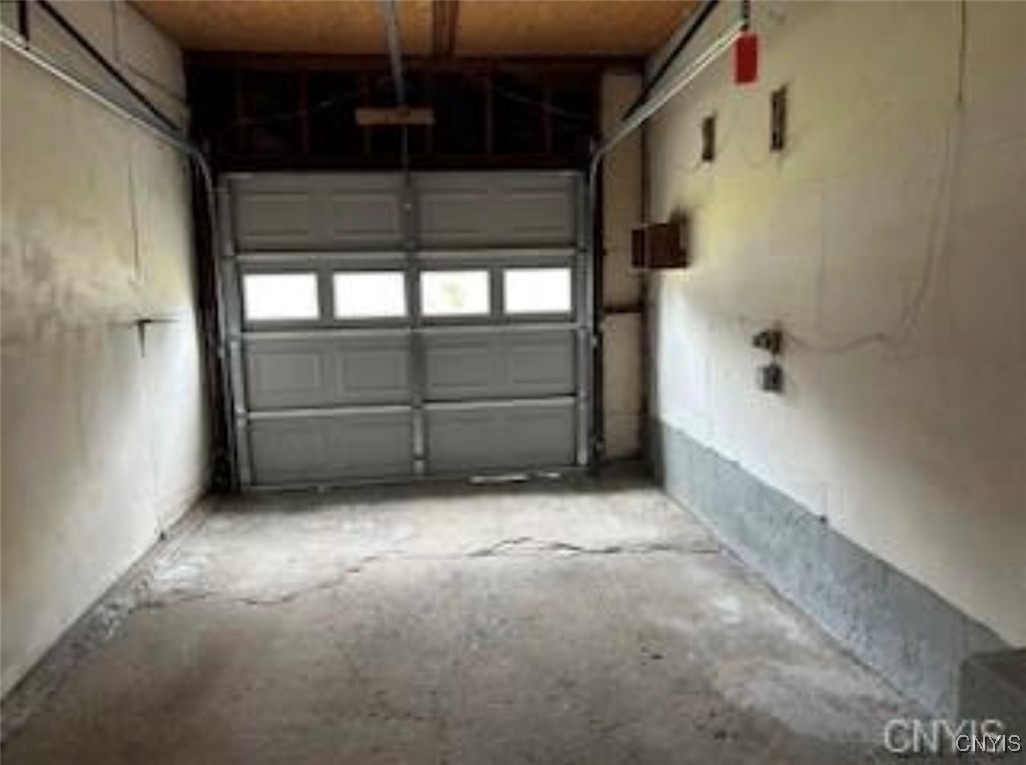 408 Coolidge Road Utica, NY 13502 - Photo 15 of 17