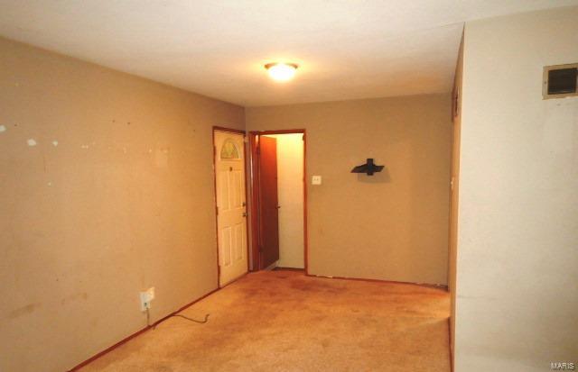 8317 Buddie Drive Hazelwood, MO 63042 - Photo 3 of 10