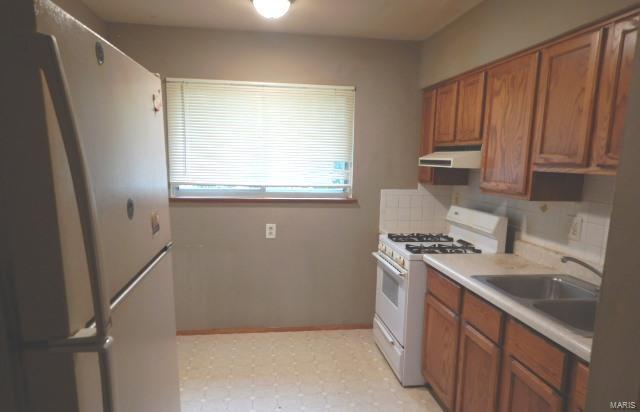 8317 Buddie Drive Hazelwood, MO 63042 - Photo 4 of 10